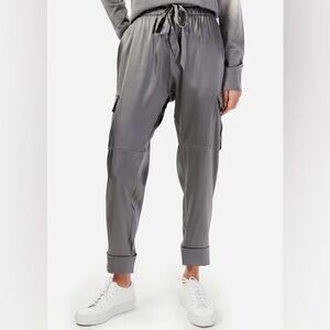 NWT Cami NYC Carmen Silk Cargo Pant in Mockingbird Size Medium